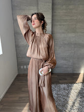 Cargar imagen en el visor de la galería, Zaffira - Jumpsuit manga larga color mocha
