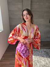 Cargar imagen en el visor de la galería, Artemis - Kaftan satinado rojo
