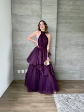 Cargar imagen en el visor de la galería, Barroca - Vestido de tul largo halter morado
