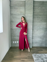 Cargar imagen en el visor de la galería, Yara - Vestido largo con manga color vino
