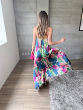 Cargar imagen en el visor de la galería, Maretta - Vestido largo plisado azul multicolor
