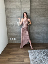 Cargar imagen en el visor de la galería, Sahara - Vestido plisado rosegold
