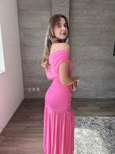 Cargar imagen en el visor de la galería, Salissa - Vestido vestido midi rosa
