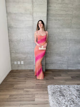 Cargar imagen en el visor de la galería, Ziana - Vestido largo mesh naranja con rosa
