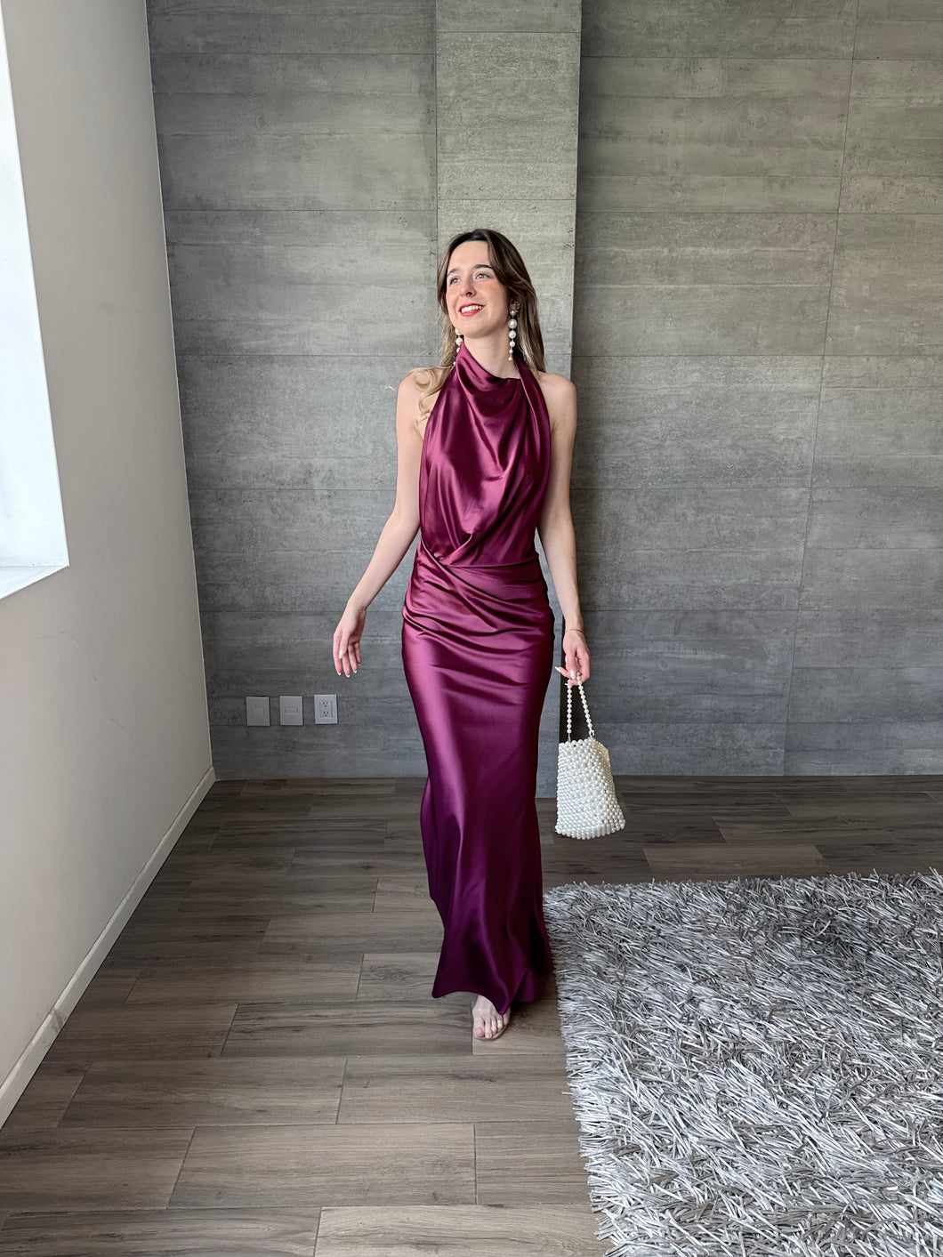 Vittoria - Vestido halter color berenjena