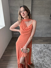 Cargar imagen en el visor de la galería, Silvana - Vestido largo naranja
