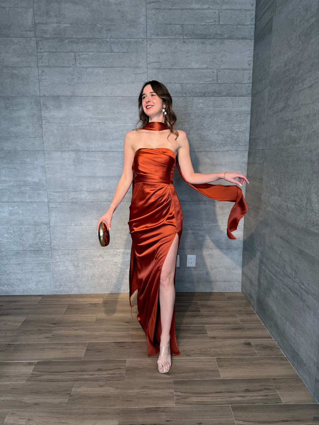 Marena - Vestido largo strapless naranja óxido