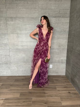 Cargar imagen en el visor de la galería, Begoña - Vestido largo estampado floral morado
