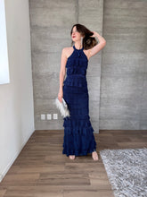 Cargar imagen en el visor de la galería, Eleonora - Vestido largo halter azul marino
