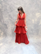 Cargar imagen en el visor de la galería, Juliette - Vestido largo plisado color terracota
