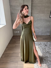 Cargar imagen en el visor de la galería, Gabrielle - Vestido largo olivo

