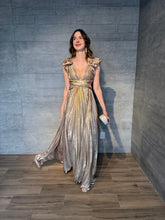 Cargar imagen en el visor de la galería, Celestine - Vestido largo plisado champagne

