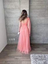 Cargar imagen en el visor de la galería, Jimena - Vestido largo de tul coral
