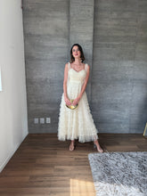 Cargar imagen en el visor de la galería, Lena - Vestido de tul midi color crema

