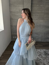 Cargar imagen en el visor de la galería, Barroca - Vestido largo de tul azul cielo
