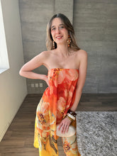 Cargar imagen en el visor de la galería, Giada - Jumpsuit floral naranja
