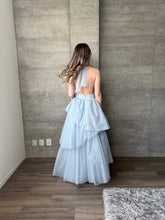 Cargar imagen en el visor de la galería, Barroca - Vestido largo de tul azul cielo
