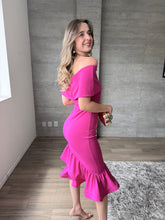 Cargar imagen en el visor de la galería, Megan - Vestido midi rosa

