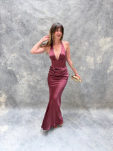 Cargar imagen en el visor de la galería, Loren - Vestido largo de satin color malva
