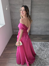 Cargar imagen en el visor de la galería, Carlota - Vestido largo estructurado rosa
