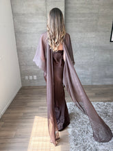 Cargar imagen en el visor de la galería, Sodi - Vestido largo strapless satinado café
