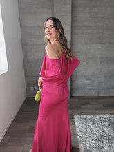 Cargar imagen en el visor de la galería, Ariadne - Vestido largo de satín rosa
