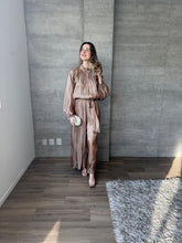 Cargar imagen en el visor de la galería, Zaffira - Jumpsuit manga larga color mocha
