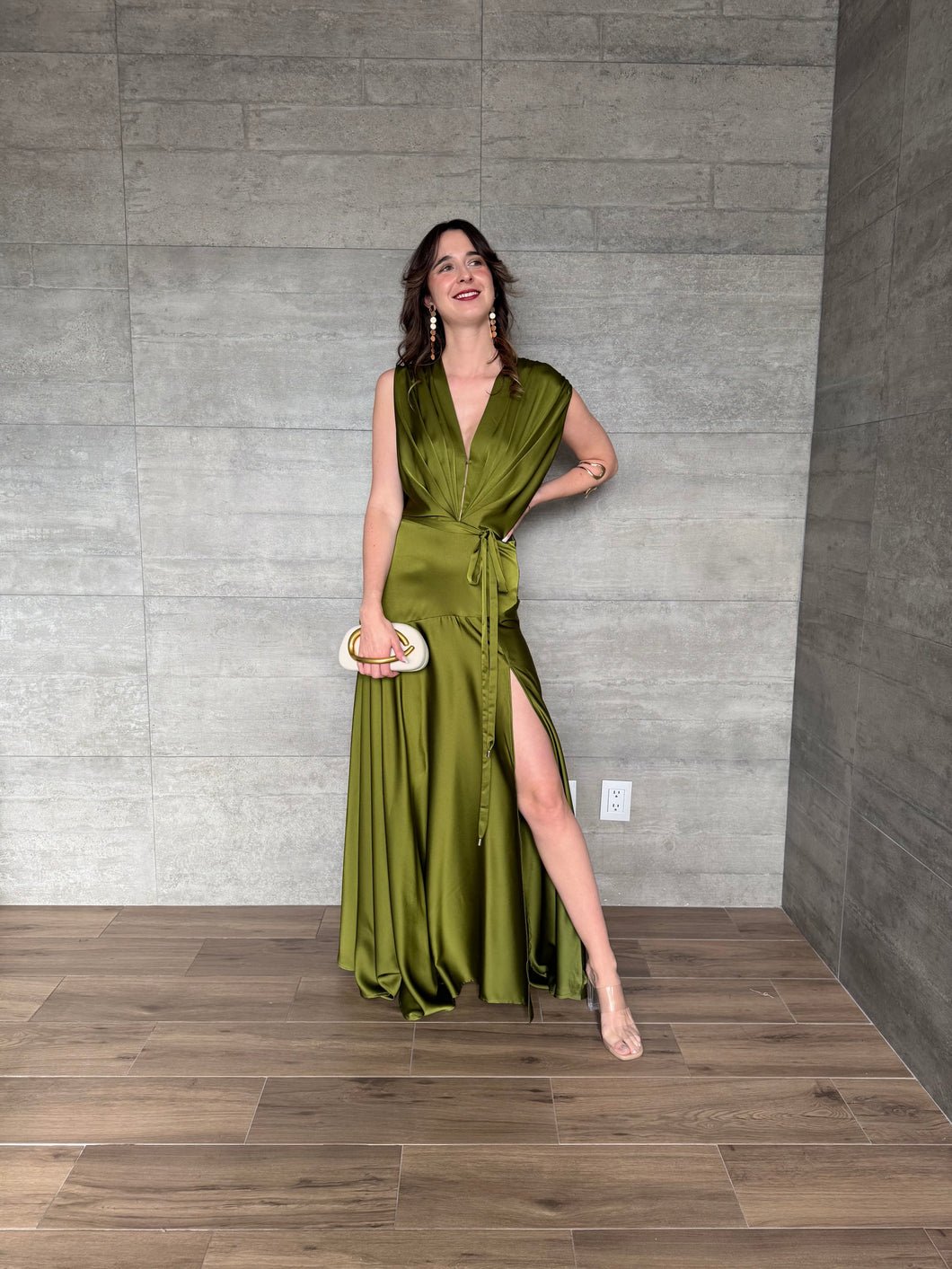 Nebula - Vestido largo satinado olivo