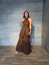 Cargar imagen en el visor de la galería, Barroca - Vestido largo de tul halter chocolate
