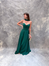 Cargar imagen en el visor de la galería, Ella - Vestido largo strapless esmeralda
