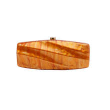 Cargar imagen en el visor de la galería, Clutch baguette resina
