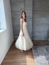 Cargar imagen en el visor de la galería, Lena - Vestido de tul midi color crema
