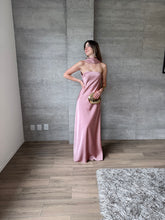 Cargar imagen en el visor de la galería, Zita - Vestido largo satinado rosa
