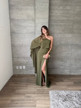 Cargar imagen en el visor de la galería, Máncora - Vestido largo con abertura en pierna olivo
