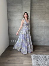 Cargar imagen en el visor de la galería, Blissé - Vestido largo estampado floral lavanda
