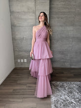 Cargar imagen en el visor de la galería, Sapphira - Vestido largo de tul malva
