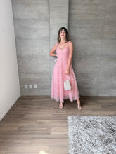 Cargar imagen en el visor de la galería, Lena - Vestido midi de tul rosa claro
