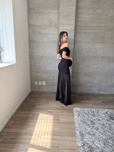 Cargar imagen en el visor de la galería, Giorgia - Vestido largo de mesh negro
