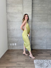 Cargar imagen en el visor de la galería, Mirage - Vestido midi color lima
