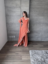 Cargar imagen en el visor de la galería, Silvana - Vestido largo naranja
