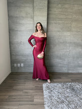 Cargar imagen en el visor de la galería, Colette - Vestido largo con manga color vino
