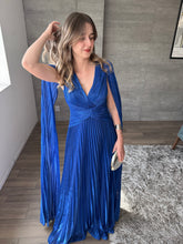 Cargar imagen en el visor de la galería, Paros - Vestido largo plisado azul rey
