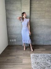 Cargar imagen en el visor de la galería, Cerise - Vestido midi crochet lavanda
