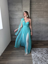 Cargar imagen en el visor de la galería, Jimena - Vestido largo de tul tuquesa
