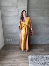 Cargar imagen en el visor de la galería, Jericó - Kaftan satinado dorado
