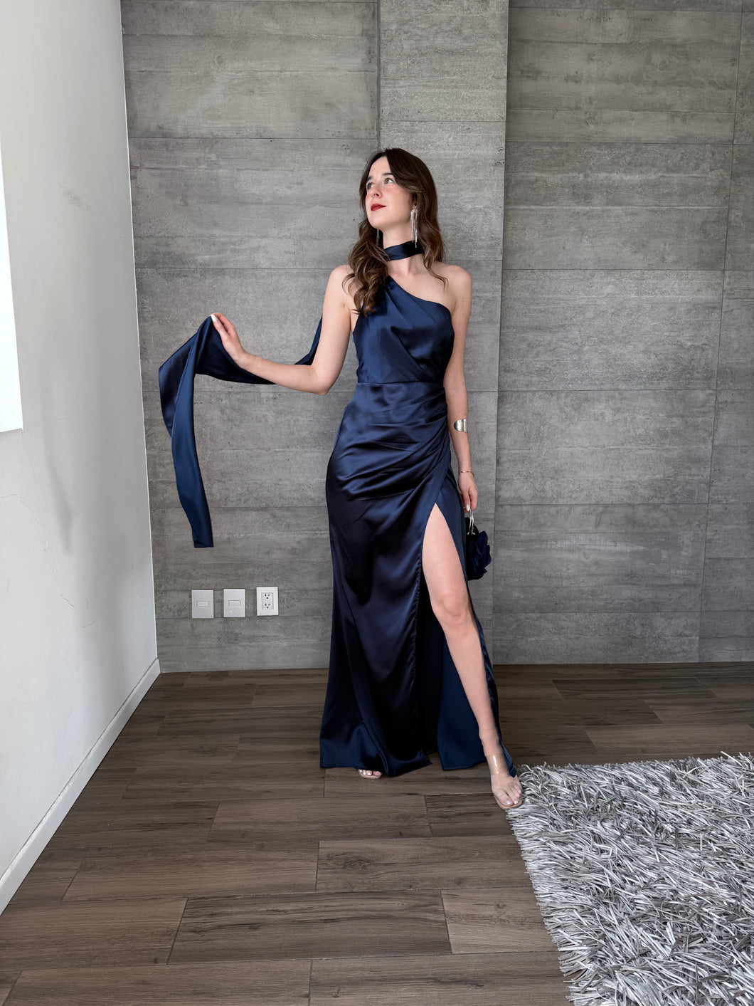 Mariella - Vestido largo satinado azul marino