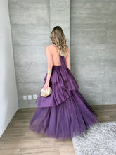 Cargar imagen en el visor de la galería, Barroca - Vestido de tul largo halter morado
