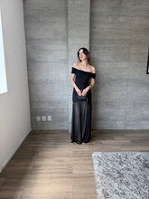 Cargar imagen en el visor de la galería, Giorgia - Vestido largo de mesh negro
