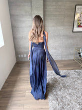 Cargar imagen en el visor de la galería, Carol - Vestido largo marino
