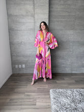 Cargar imagen en el visor de la galería, Artemis - Kaftan satinado rosa
